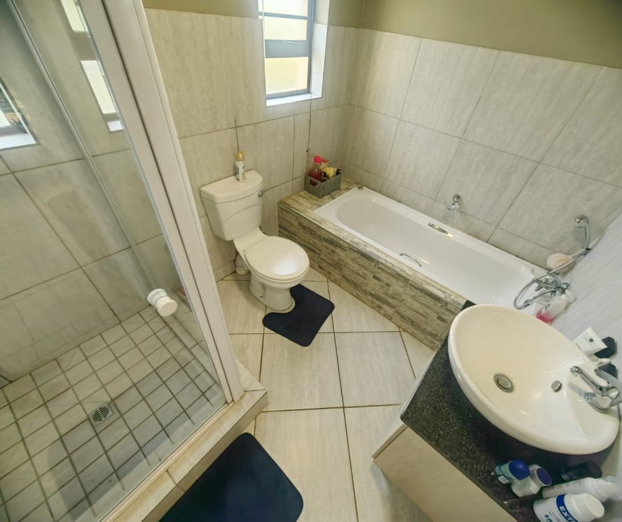 3 Bedroom Property for Sale in Grimbeeck Park North West